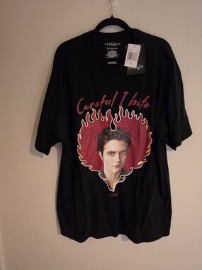 Black Graphic Tee Twilight/Edward